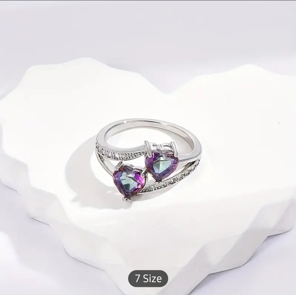 Hearts ring. Size 7. - Picture 4 of 9